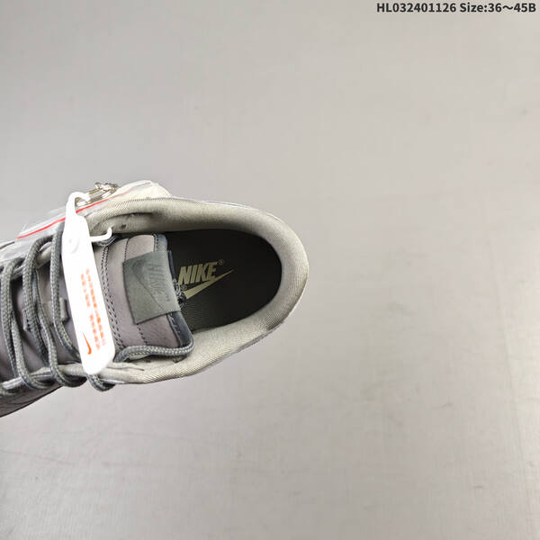 NIKE DUNK SB LOW supreme lifestyle