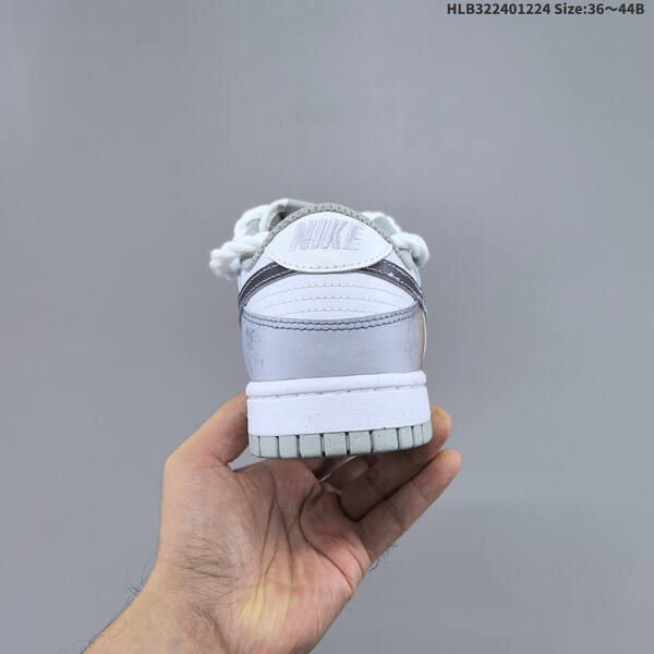 NIKE DUNK SB LOW lifestyle