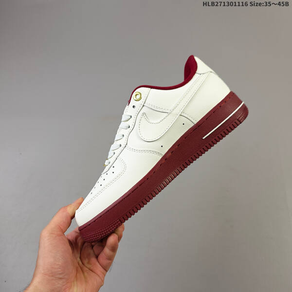 Nike AIR FORCE 1 07 lifestyle