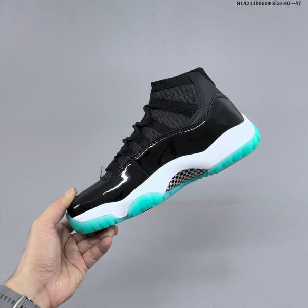 Jordan Air Jordan 11 Retro Black/Turquoise/White EU 40-47 basketball