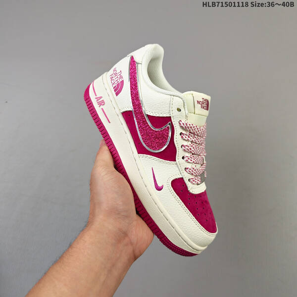 NIKE AIR FORCE 1 07 LV8 QY6818 lifestyle