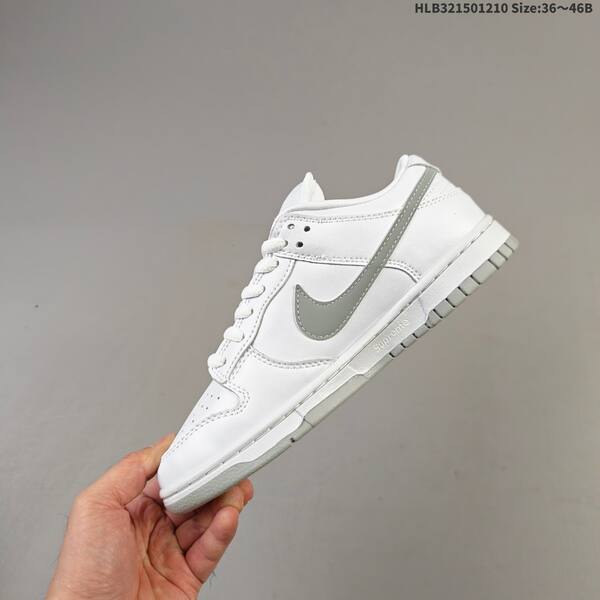 Nike SB Dunk Low Pro Supreme purple black EU 36-46 skate shoe