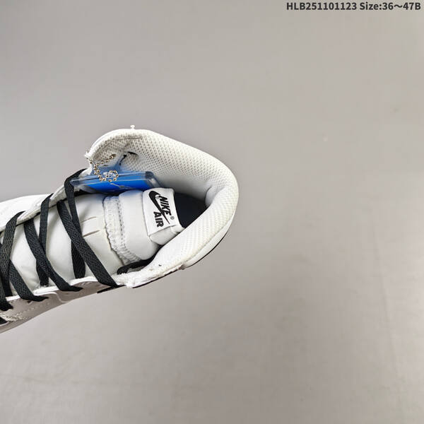 Jordan Air Jordan 1 Retro High White/Black EU 36-47 basketball