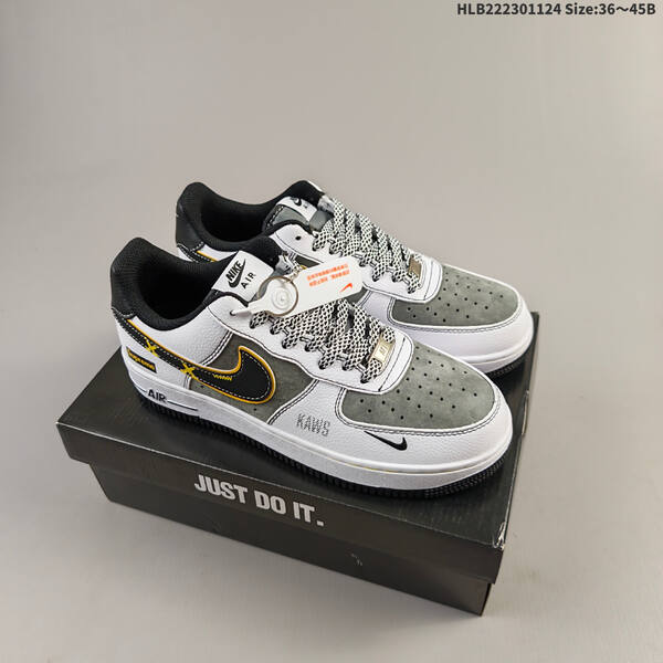 Nike Air Force1 07 low off white lifestyle