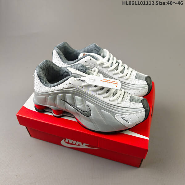 NIKE SHOX R4 BV1111-100 ID HL061101112 lifestyle