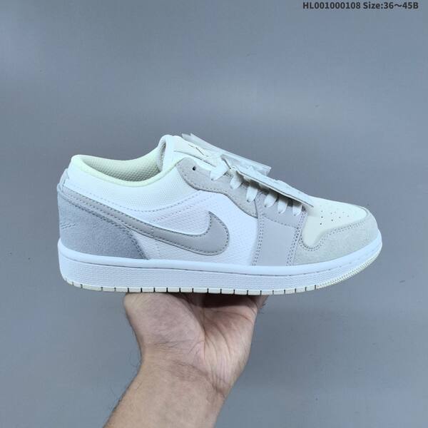 Jordan Air Jordan 1 Low Paris white/light grey EU 36-45 lifestyle