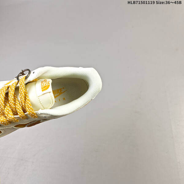 NIKE AIR FORCE 1 07 LV8 QY6818-5 lifestyle