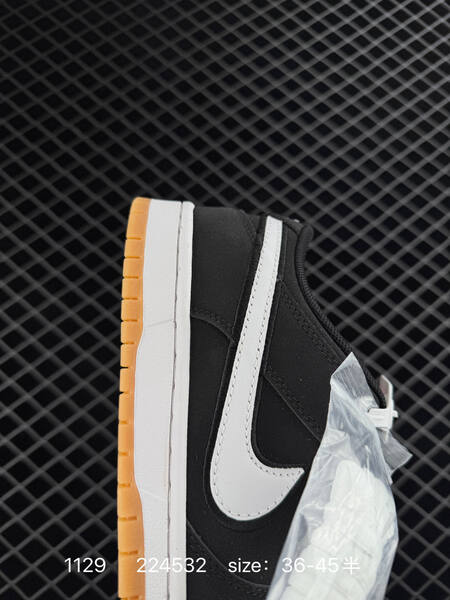 Nike SB Dunk Low Pro Black White Gum EU 36-45 5 skate lifestyle
