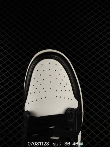 Jordan Air Jordan 1 Low 553558-128 35 5 36 36 5 37 38 5 39 40 40 5 41 42 42 5 43 44 Lifestyle - Unisex (BS-79011)