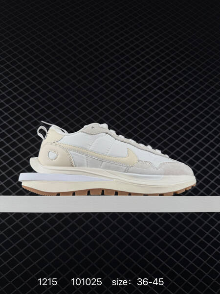 Nike Sacai x Nike VaporWaffle black grey EU 36-45 running lifestyle