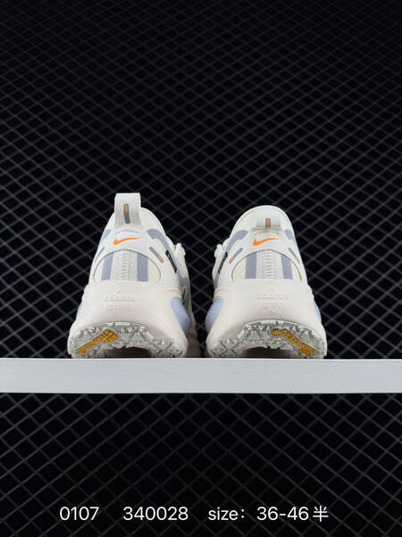 Nike Vomero 18 GTX white ivory with light grey and black accents 36-46 running lifestyle