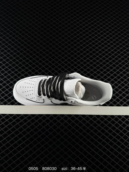 Nike Air Force 1 '07 Low White/Black EU 36-45 lifestyle