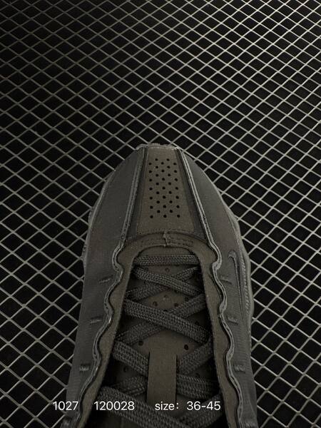 Nike Ava Rover Triple Black EU 36-45 lifestyle