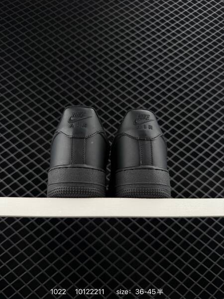 Nike Air Force 1 07 Triple Black EU 36-45 5 casual lifestyle