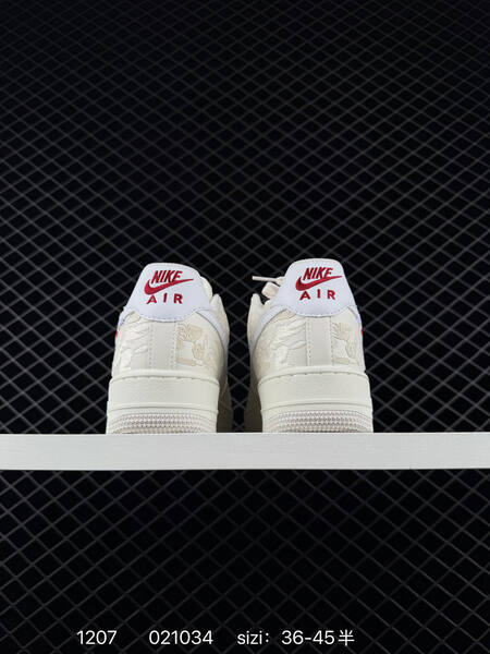 Nike Air Force 1 Sail White with red accents EU 36-45 lifestyle