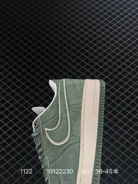 Nike Air Force 1 07 green cream EU 36-45 lifestyle