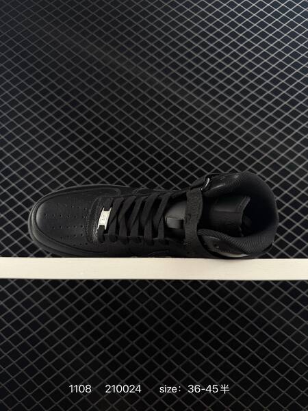 Nike Air Force 1 High Triple Black EU 36-45 lifestyle