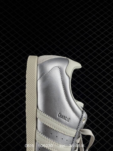Other Adidas Changle 35 5 36 36 37 38 38 39 40 40 41 42 42 43 44 45 KJ3 Lifestyle - Unisex (BS-75245)