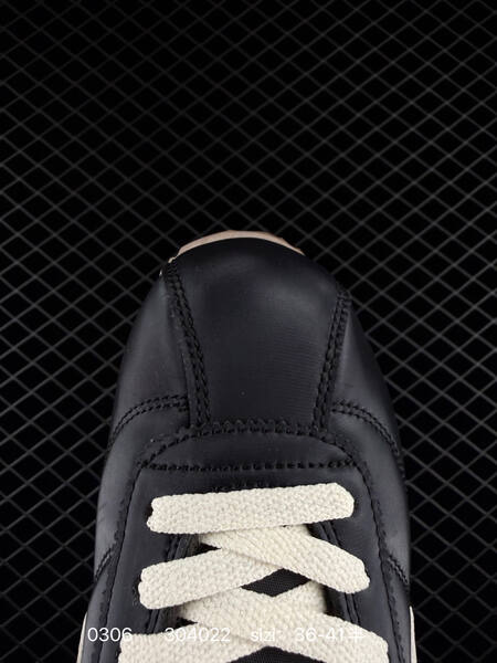 Nike Classic Cortez Nylon black white gum EU 36-41 5 lifestyle