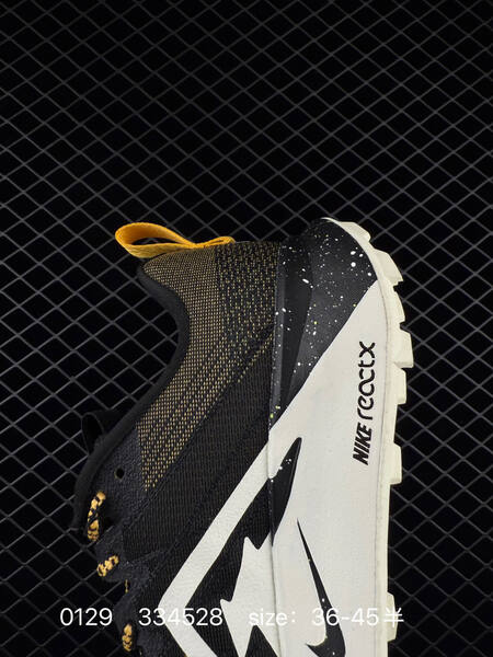 Nike React Wildhorse 10 black white with gold accents EU 36-45 trail lifestyle