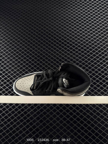Jordan Air Jordan 1 Retro High OG Black Grey White EU 36-47 Basketball Shoe - Unisex (BS-80570)