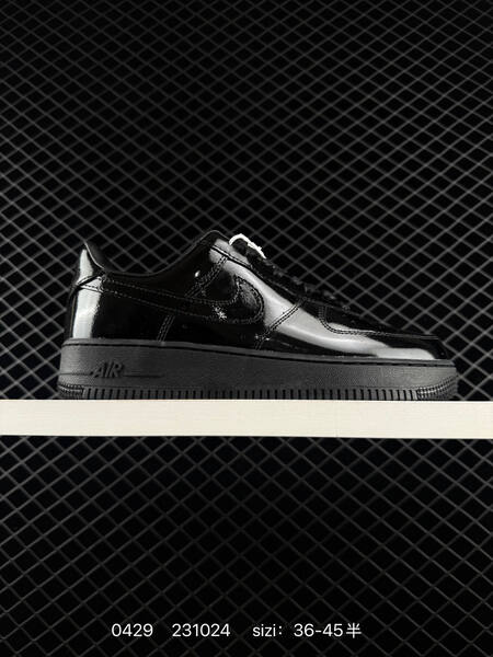 Nike Air Force 1 '07 white/black EU 36-45 lifestyle