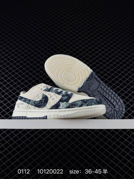 Nike Dunk SB Low white blue monogram denim 36-45 skate lifestyle