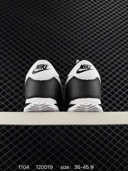 Nike Classic Cortez DN1791-104 Black White EU 36-45 5 lifestyle