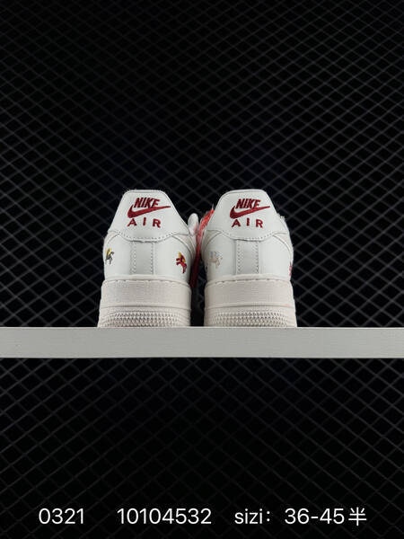 Nike Air Force 1 07 LV8 white EU 36-45 lifestyle