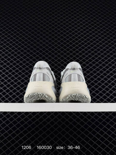 Nike Vomero 18 GTX white grey EU 36-46 running lifestyle