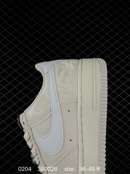 Nike Air Force 1 07 Low Sail White with red accents EU 36-45 5 lifestyle