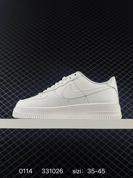 Nike Air Force 1 07 white 35-45 lifestyle