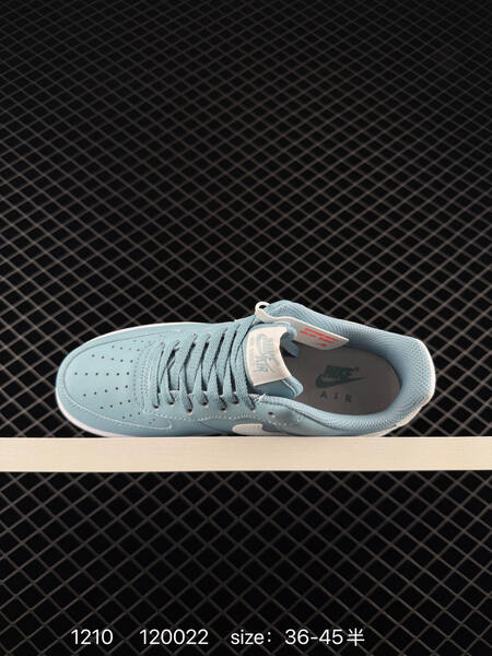 Nike Air Force 1 07 Low light blue white 36-45 lifestyle