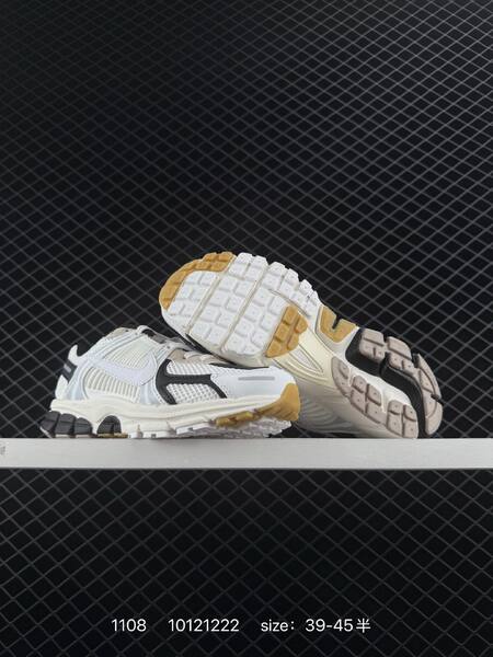 Nike Zoom Vomero 5 white black gray with gum accents 36-45 5 running lifestyle