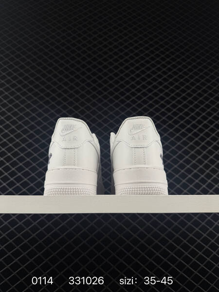 Nike Air Force 1 07 white 35-45 lifestyle
