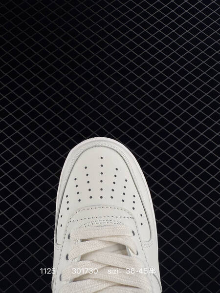 Nike Air Force 1 07 white with blue swoosh EU 36-45 lifestyle