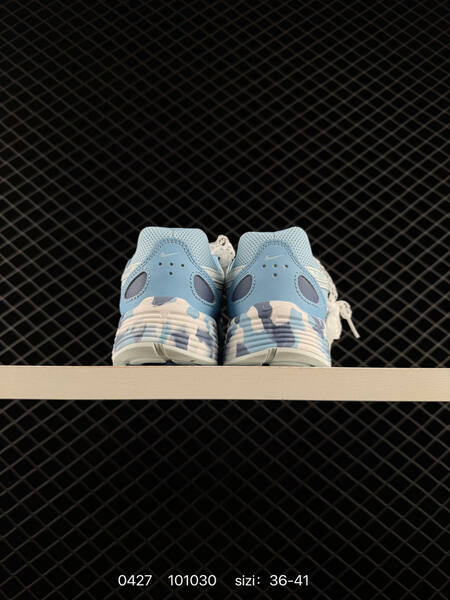 Nike P-6000 light blue/white with navy accents 36-41 running lifestyle