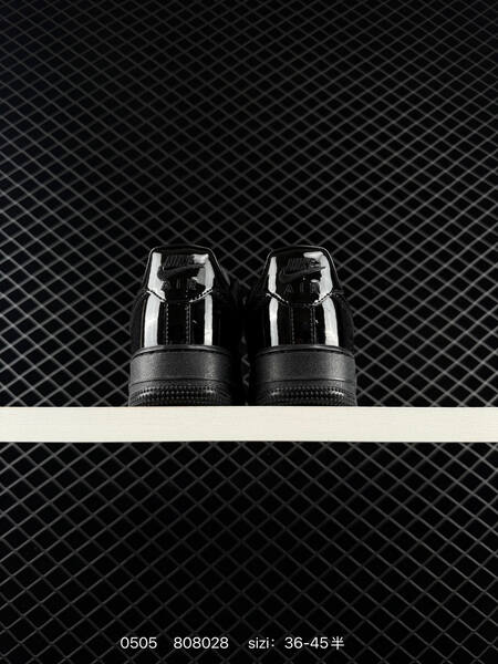 Nike Air Force 1 '07 black patent EU 36-45 lifestyle