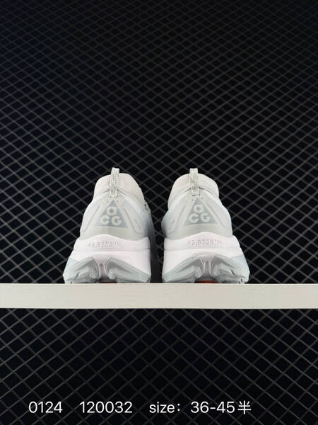 Nike ACG Zegama Trail 6 white light gray EU 36-45 lifestyle