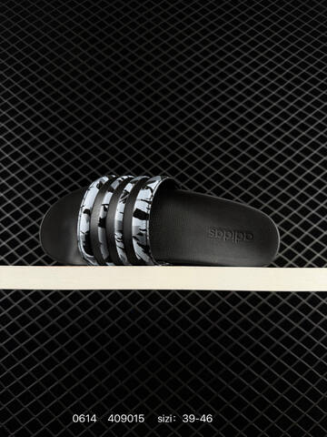 Other adidas Adilette Comfort