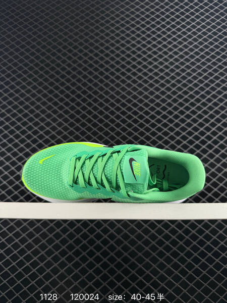 Nike Revolution 8 green volt black white EU 40-45 running lifestyle