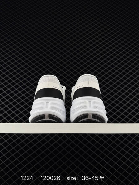 Nike Comfort Ride EasyOn Access white black EU 36-45 running lifestyle
