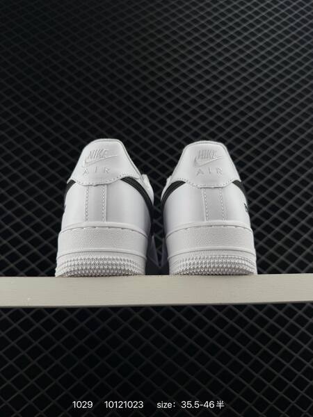 Nike Air Force 1 Low Supreme White Black 35 5-46 lifestyle
