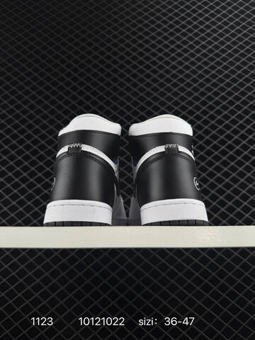 Jordan Air Jordan 1 Retro High OG White Black Blue EU 36-47 Basketball Shoe - Unisex (BS-80206)