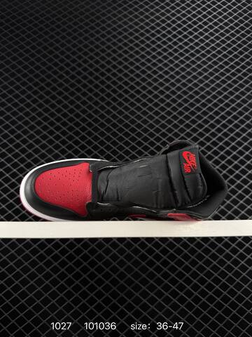 Jordan Air Jordan 1 Retro High 555088-101 Black Red White EU 36-47 Basketball Shoe - Unisex (BS-80423)
