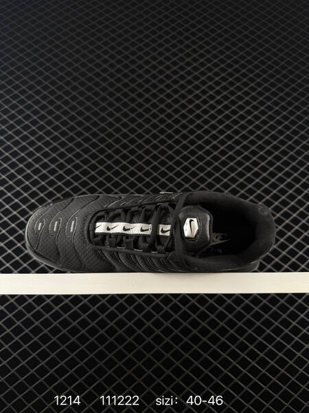Nike Air Max Plus FB9722-001 Black Silver EU 40-46 running lifestyle