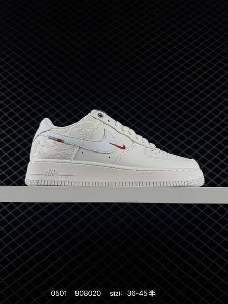 Nike Air Force 1 '07 black/gold EU 36-45 lifestyle