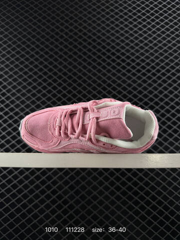 New Balance 204 pink white grey EU 36-40 sneaker