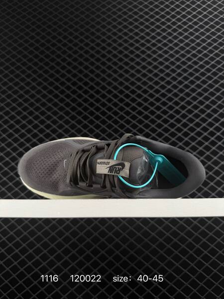 Nike Air Zoom Structure 26 Dark gray black cream EU 40-45 running lifestyle