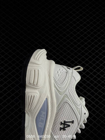 MLB Chunky Liner White Off White Black EU 35-45 Sneaker Casual Sneakers - Unisex